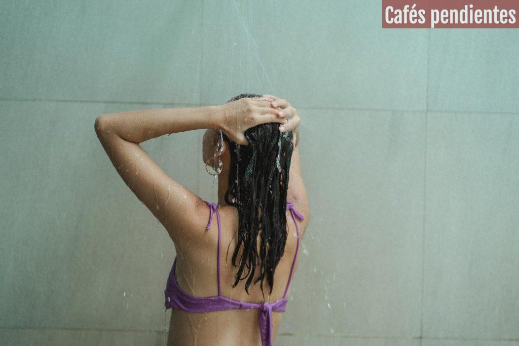 Lavar el cabello